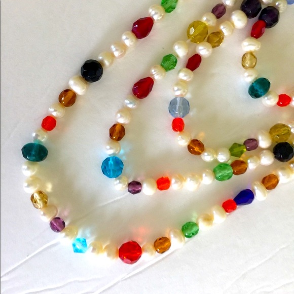 Extra Long 4 strands Knot Pearl necklace with Boho style multiple colored beads - Picture 5 of 11